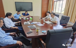 中国城盟控股集团执行总裁贺明田一行应邀泰安财金集团交流座谈