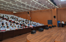 集团执行总裁贺明田应邀为永州市全市国资国企领导干部作专题授课